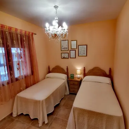 Holiday home Casa Crispetes Tales